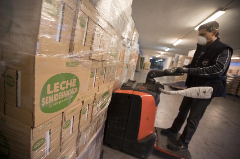 Mercadona dona más de 30.500 kilos de productos de primera necesidad al Banc dels Aliments de Barcelona