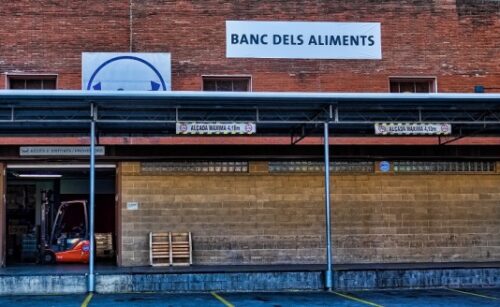 El número de personas atendidas por el Banc dels Aliments de Barcelona ya supera el máximo histórico logrado durante la crisis del 2008