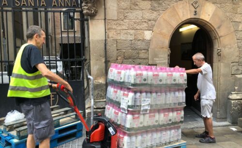 El Banc dels Aliments distribuye 51.840 litros de leche donados por Llet Pasqual